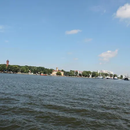 In Winouj Cie Near Baltic Sea * سفينويتشي